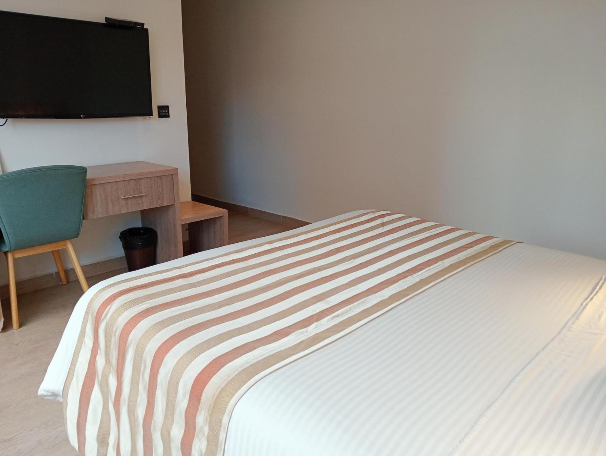 Hotel Lomas 10 Medellin By Dico Экстерьер фото